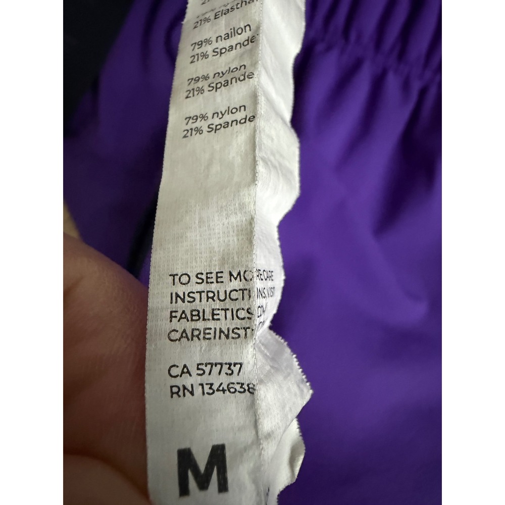 Fabletics Purple The One Short Women's Medium Zipper Pockets Drawstring Unlined - Picture 6 of 8
